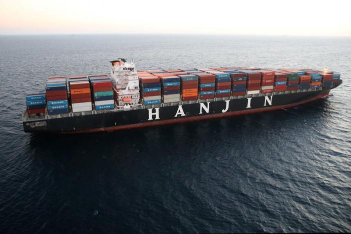 A Hanjin Shipping Co ship is seen stranded outside the Port of Long Beach, California, September 8, 2016. REUTERS/Lucy Nicholson 
