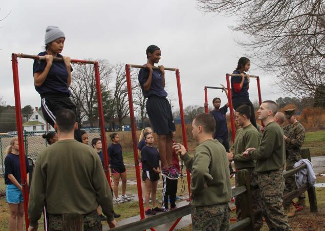 Marines Delay Female Fitness Plan After Half Fail Marines Delay Female Fitness Plan After Half Fail