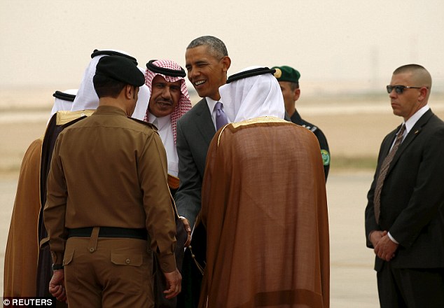 Obama meets Saudi king with Iran on agenda