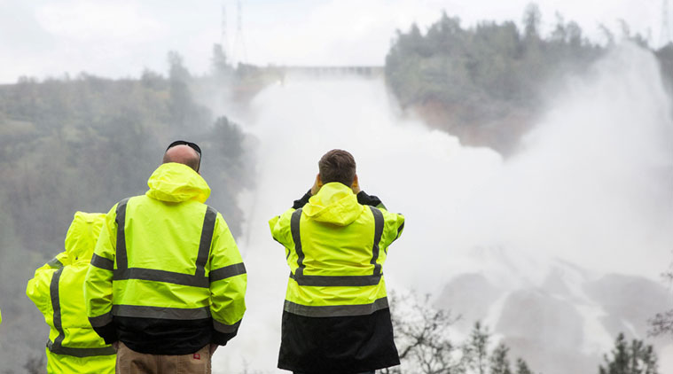 Officials won’t lift evacuations for 188,000 as flood danger around Calif. dam eases