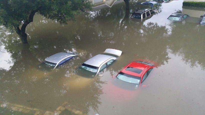 After hurricanes, flood of storm-damaged cars heading for market