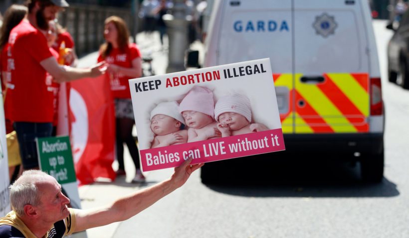 World news #2 – IRISH Voters to decide: “Pro-life” or “pro-choice”?