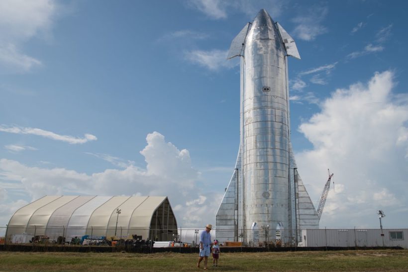 New Starship is designed to fly to the Moon and Mars