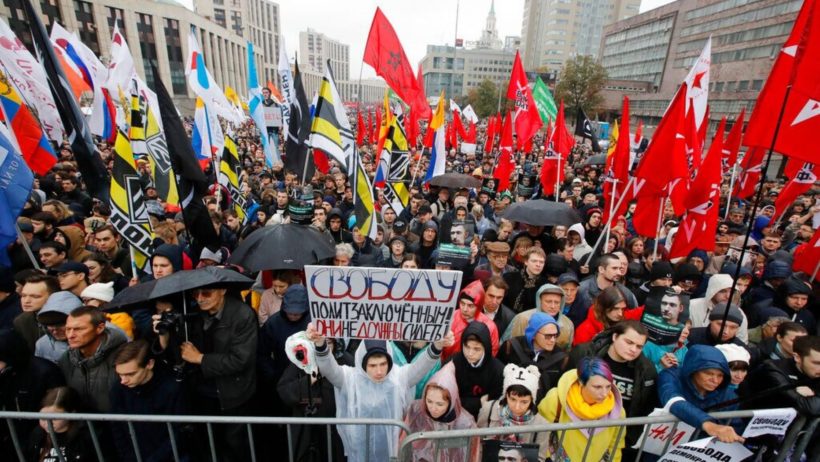 World #3 – Tens of thousands rally in Moscow to demand Russian protesters’ release