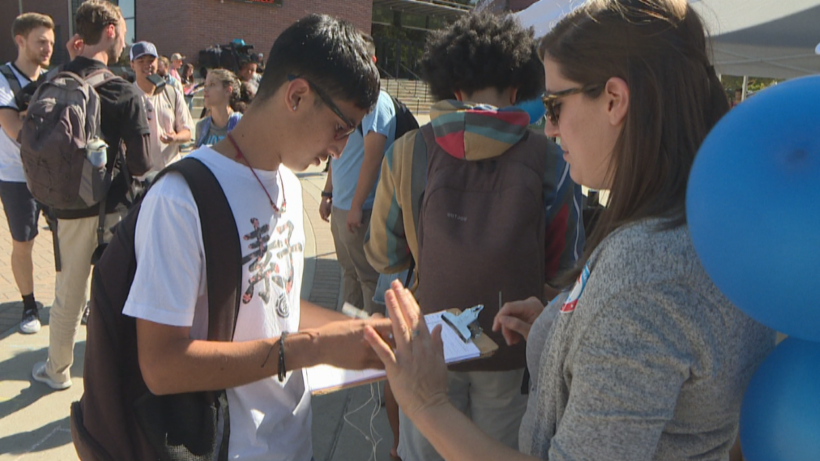 Some 17-year-olds vote in Colorado’s 1st primary election in 20 years