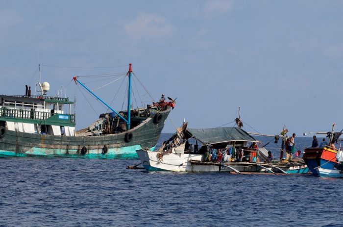 World #2 – Philippines foreign minister issues expletive-laced tweet over China sea dispute